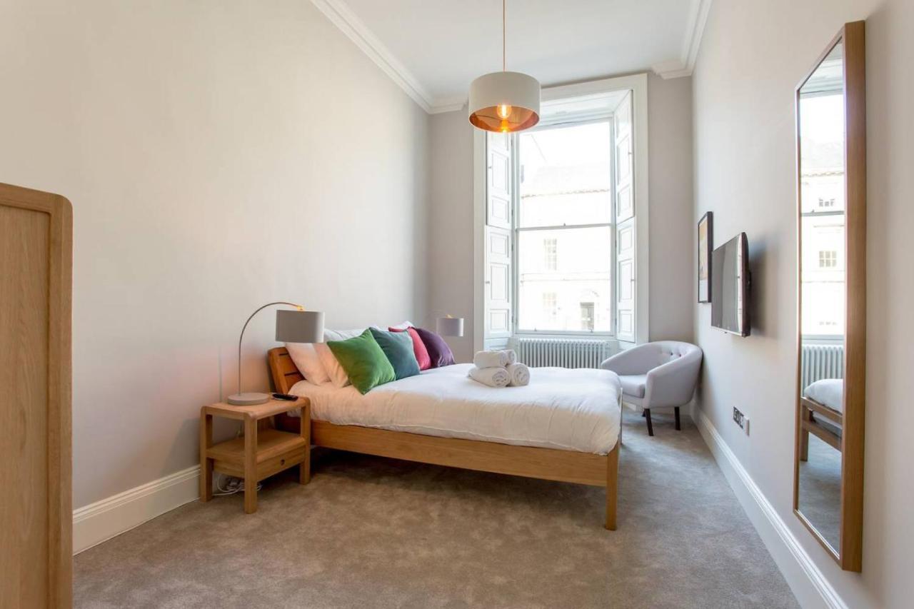 Altido Stylish 1-Bed Flat In The Heart Of New Town Apartment Единбург Екстериор снимка