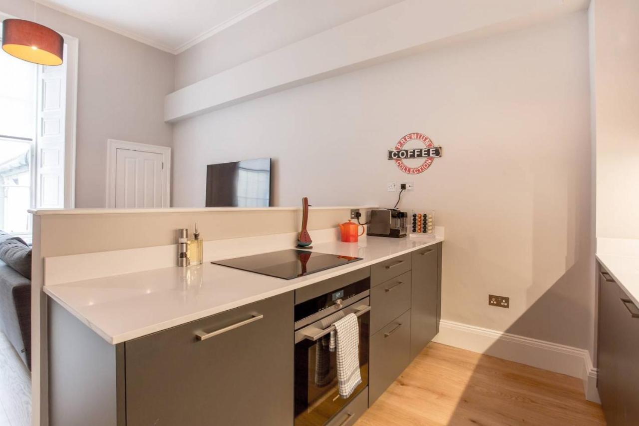 Altido Stylish 1-Bed Flat In The Heart Of New Town Apartment Единбург Екстериор снимка