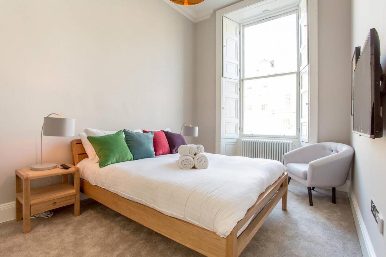 Altido Stylish 1-Bed Flat In The Heart Of New Town Apartment Единбург Екстериор снимка